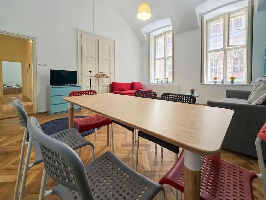 Seventh Sense Apartment Boedapest Buitenkant foto