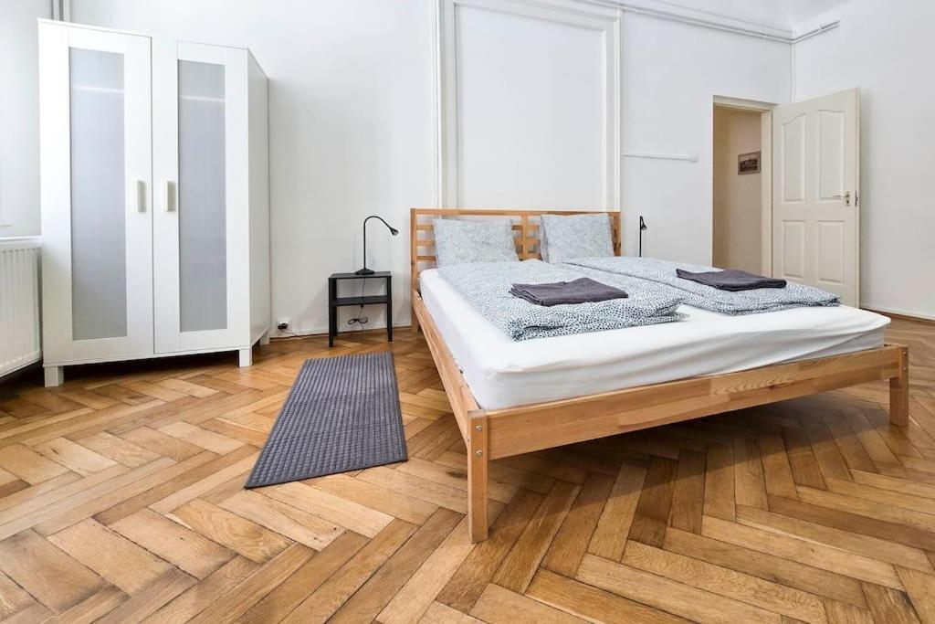 Seventh Sense Apartment Boedapest Buitenkant foto