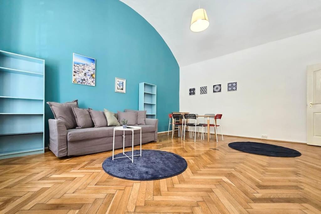 Seventh Sense Apartment Boedapest Buitenkant foto